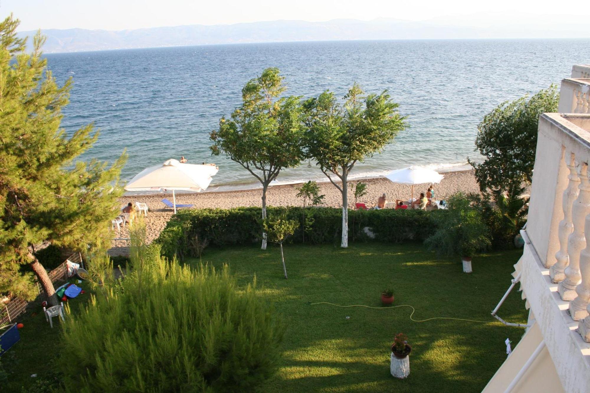 Posidonia Pension Amarynthos Exteriör bild