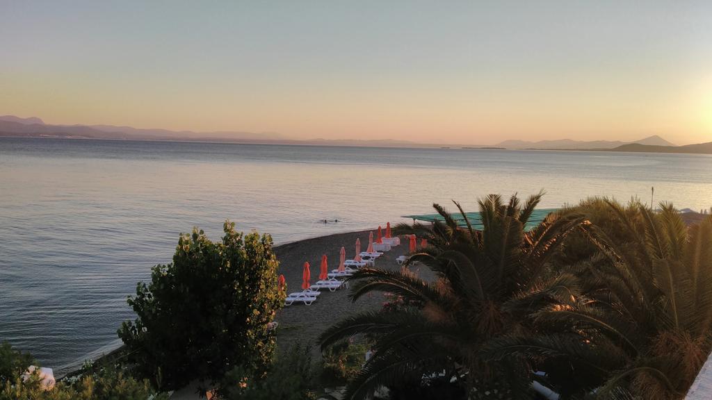 Posidonia Pension Amarynthos Exteriör bild